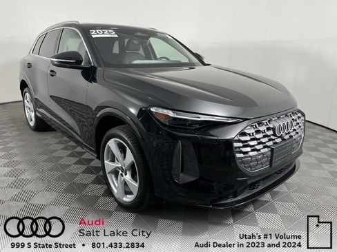 Used 2025 Audi Q5 Premium Plus w/ Premium Plus image 1