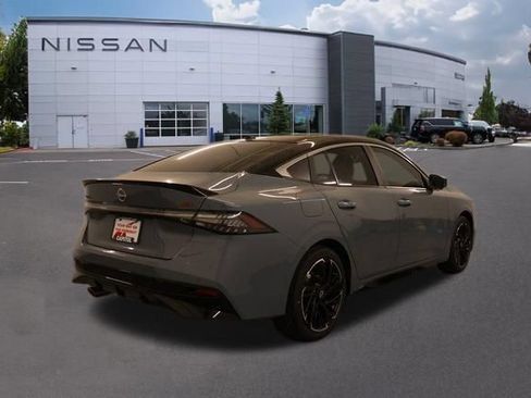 New 2026 Nissan Sentra SR w/ SR Premium Package FWD image 3