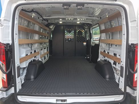 Used 2025 Ford Transit 250 Low Roof w/ Exterior Upgrade Package RWD image 28