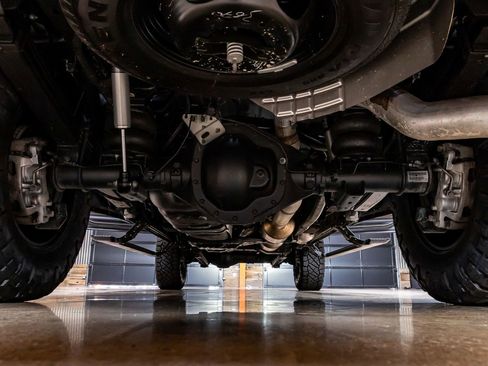 Used 2025 RAM 3500 Limited AWD/4WD image 16