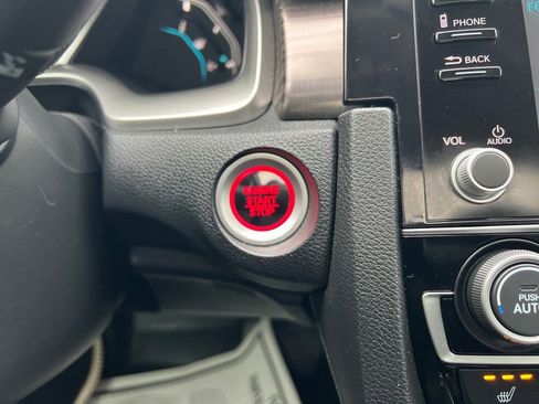 Used 2019 Honda Civic EX image 16