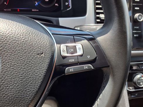 Used 2019 Volkswagen Atlas SEL FWD image 17