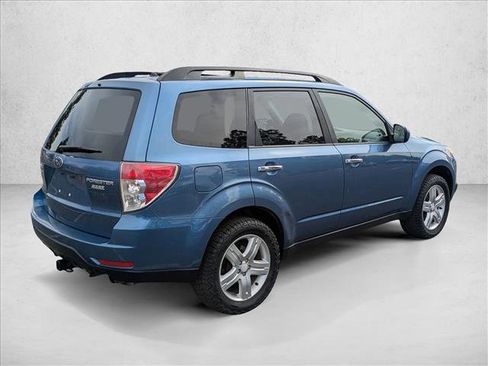 Used 2010 Subaru Forester 2.5X Premium image 5