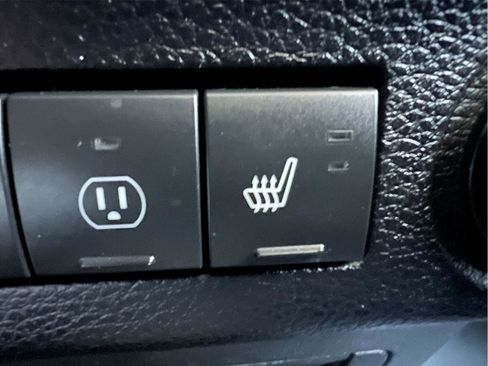 Used 2014 Jeep Wrangler Unlimited Rubicon w/ Connectivity Group image 27