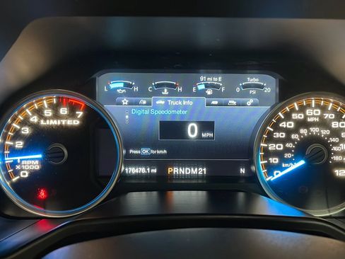Used 2016 Ford F150 Limited AWD/4WD image 5