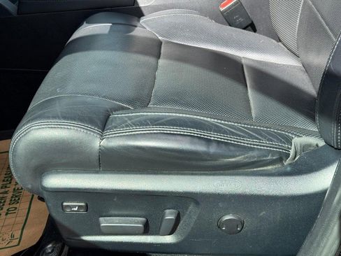 Used 2017 Toyota Tundra image 25