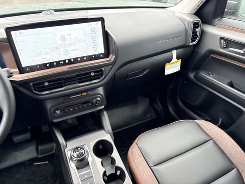 New 2025 Ford Bronco Sport Outer Banks w/ Sasquatch Outer Banks Package image 15