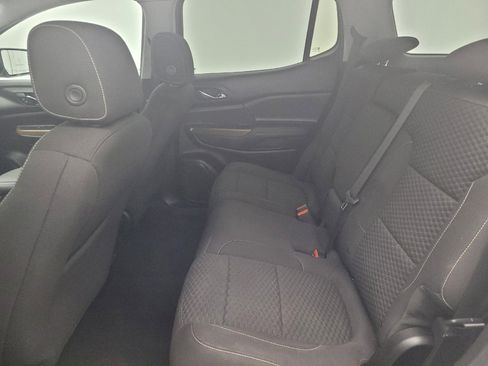 Used 2019 GMC Acadia SLE image 18