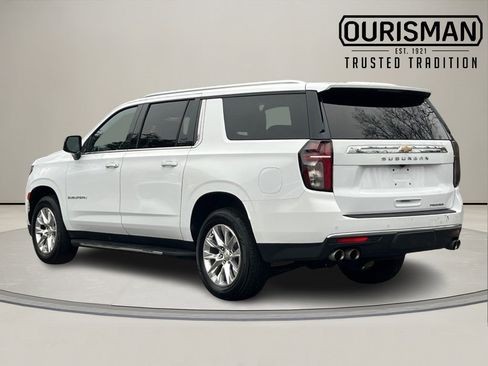 Used 2023 Chevrolet Suburban Premier image 4