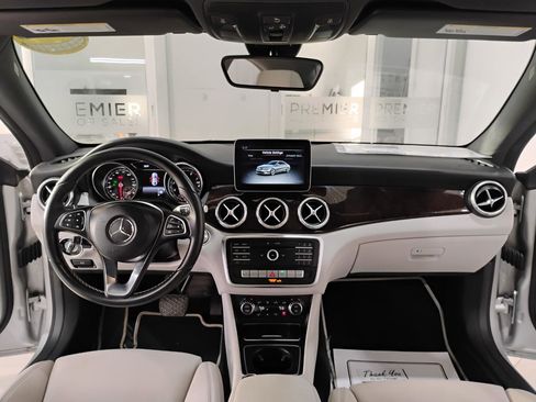 Used 2018 Mercedes-Benz CLA 250 image 39
