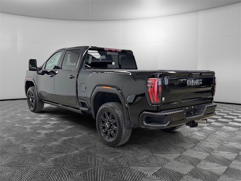 Used 2024 GMC Sierra 2500 AT4 w/ AT4 Premium Plus Package image 3