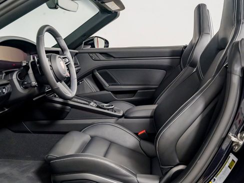 Used 2026 Porsche 911 Carrera 4 GTS image 26