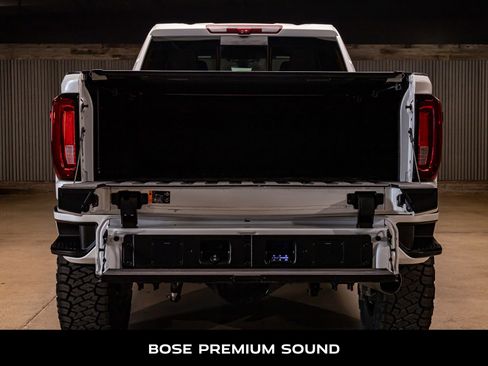 Used 2022 GMC Sierra 2500 Denali w/ Denali Ultimate Package image 9