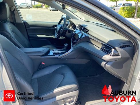 Certified 2020 Toyota Camry XSE FWD image 13