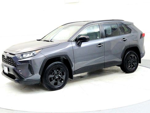 Certified 2019 Toyota RAV4 LE image 3