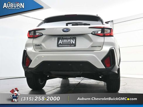 Used 2024 Subaru Crosstrek 2.0i Premium AWD/4WD image 24
