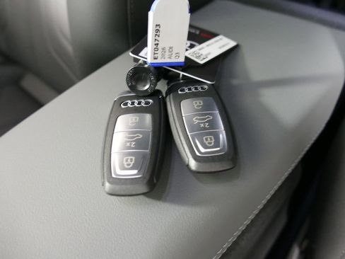 New 2026 Audi Q3 quattro 2.0T image 16