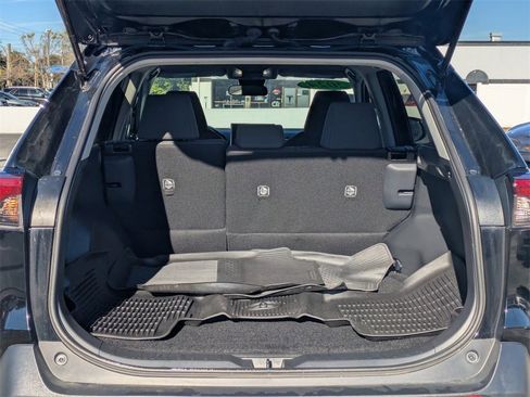 Used 2024 Toyota RAV4 LE image 10