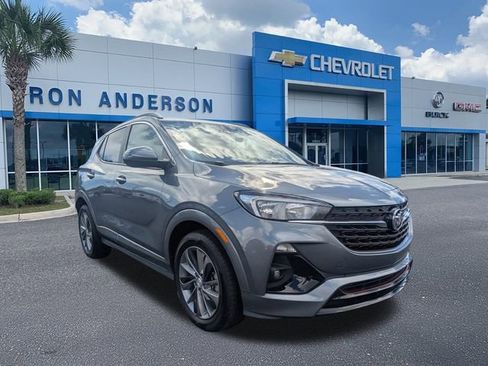 Used 2022 Buick Encore GX Select w/ Sport Touring Package image 1