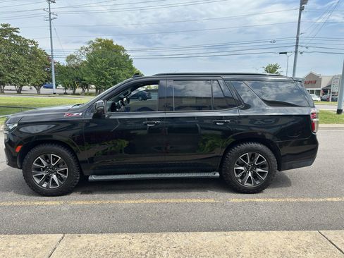 Used 2021 Chevrolet Tahoe Z71 w/ Z71 Signature Package AWD/4WD image 7