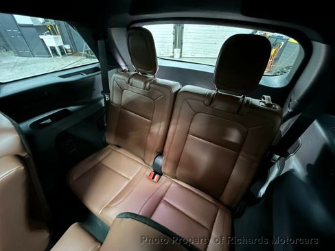 Used 2025 Lincoln Aviator Reserve w/ Equipment Group 201A image 23