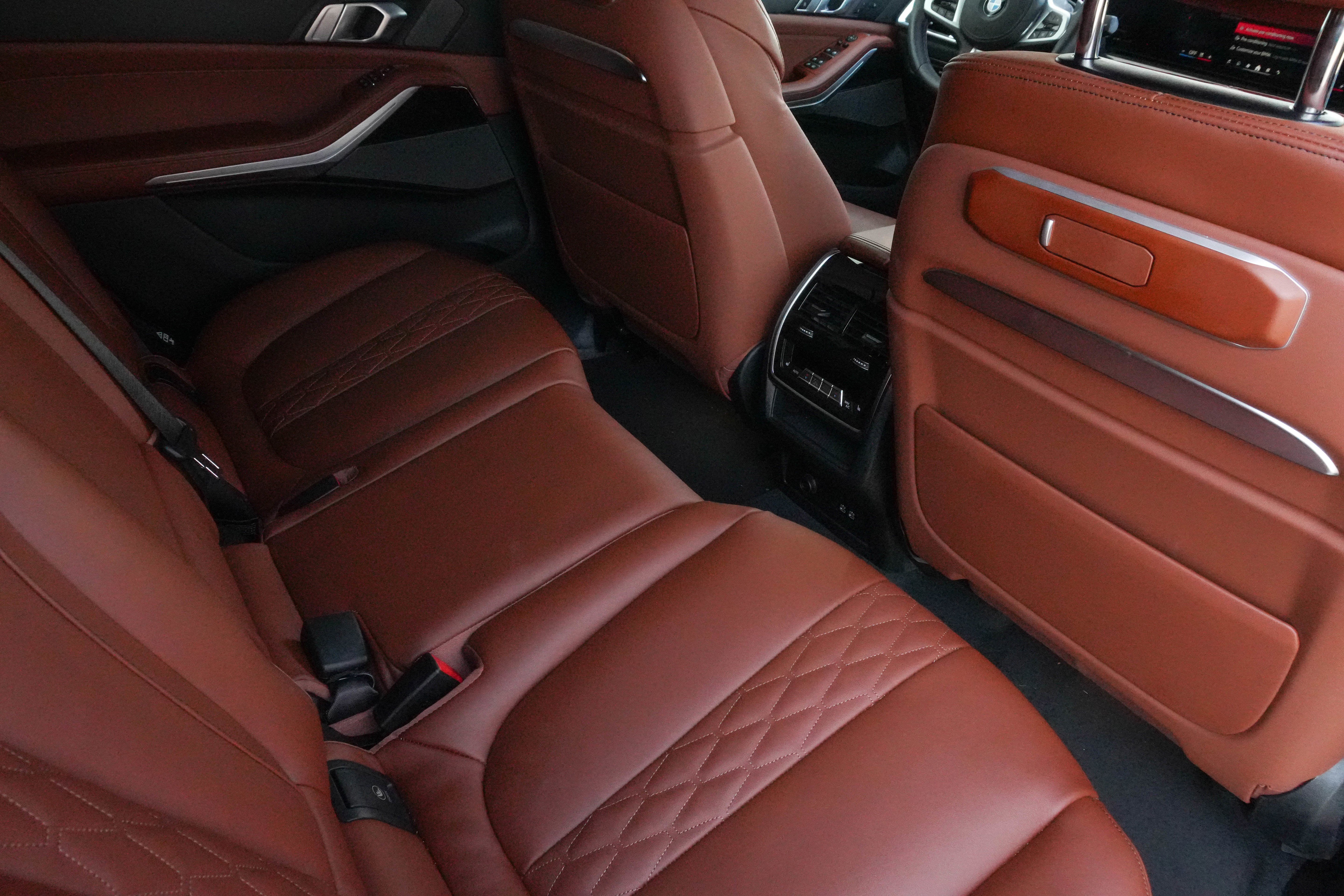 Used 2026 BMW X7 M60i AWD/4WD image 34