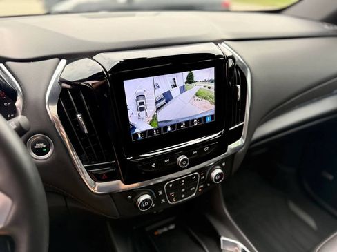Used 2023 Chevrolet Traverse High Country w/ LPO, Floor Liner Package FWD image 23