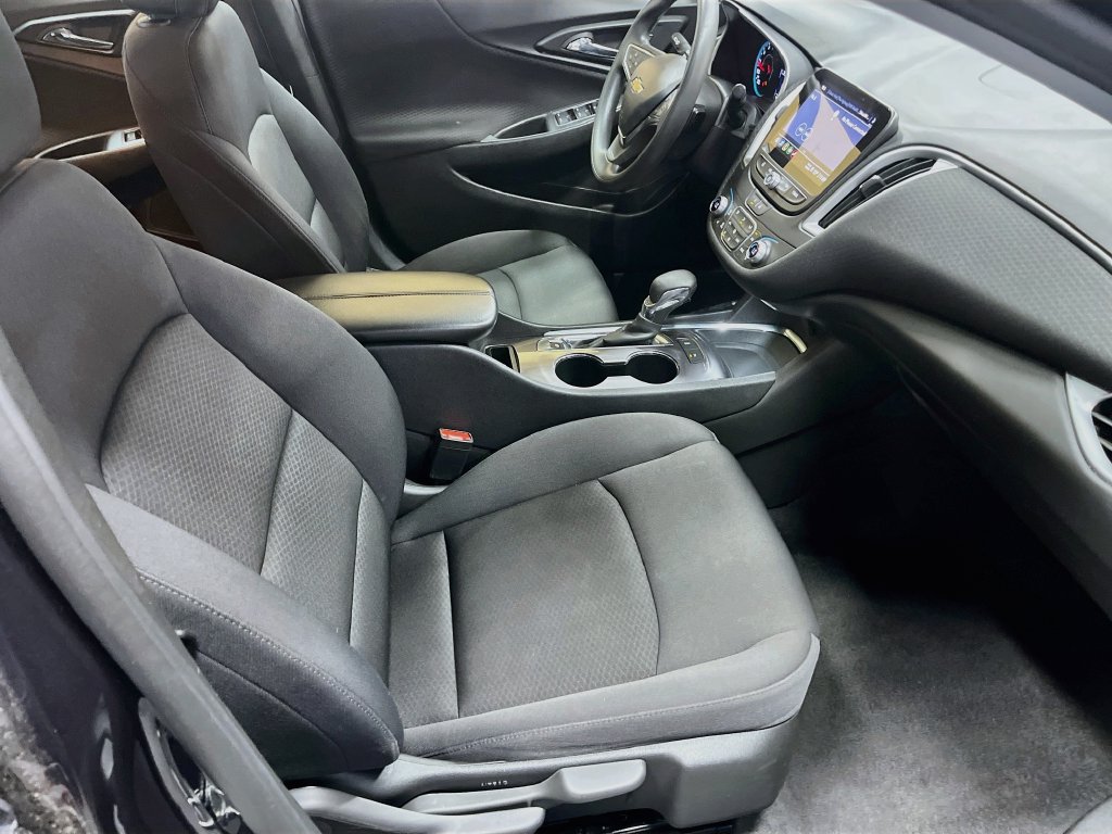 Used 2023 Chevrolet Malibu LT w/ Driver Confidence Package FWD image 28