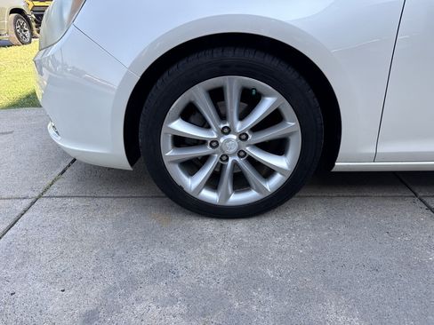 Used 2014 Buick Verano Leather FWD image 11