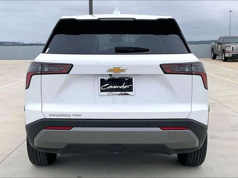 Used 2025 Chevrolet Equinox LT image 4