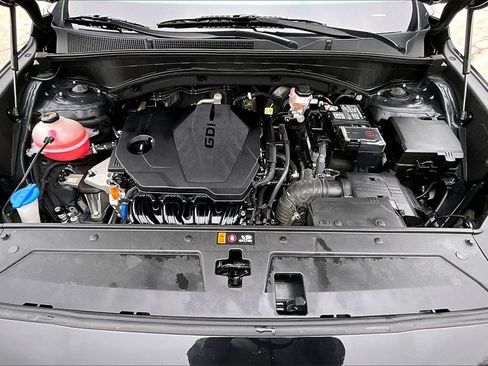 Used 2023 Hyundai Santa Fe SEL w/ Premium Package image 10