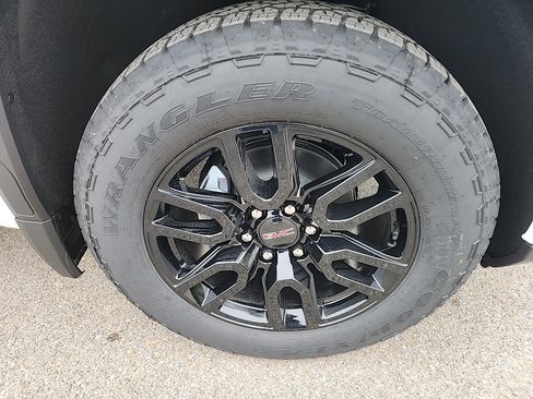 New 2026 GMC Sierra 1500 Elevation w/ Elevation Premium Package image 11