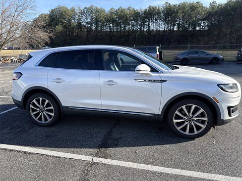 Used 2019 Lincoln Nautilus Select image 20