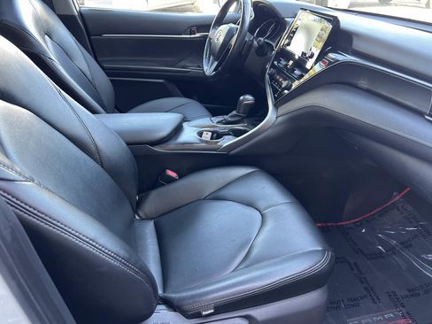 Used 2021 Toyota Camry SE w/ TRD Appearance Package (TMS) FWD image 19