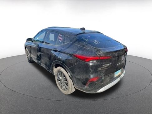 Used 2025 Buick Envista Sport Touring image 3