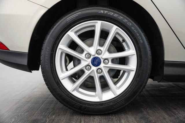 Used 2016 Ford Focus SE FWD image 42