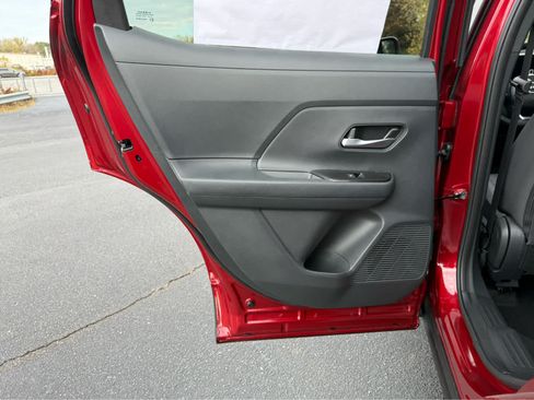 Used 2026 Nissan Kicks SV w/ SV Premium Package AWD/4WD image 19