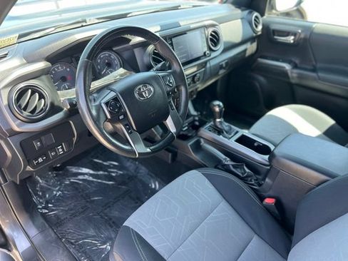 Used 2021 Toyota Tacoma TRD Sport w/ Technology Package AWD/4WD image 20