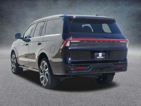 New 2026 Lincoln Navigator Black Label AWD/4WD image 5