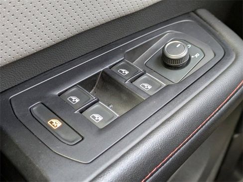 Used 2024 Volkswagen Atlas Peak Edition SE image 28