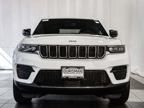 New 2025 Jeep Grand Cherokee image 2