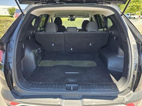 Used 2023 Hyundai Tucson SE AWD/4WD image 9