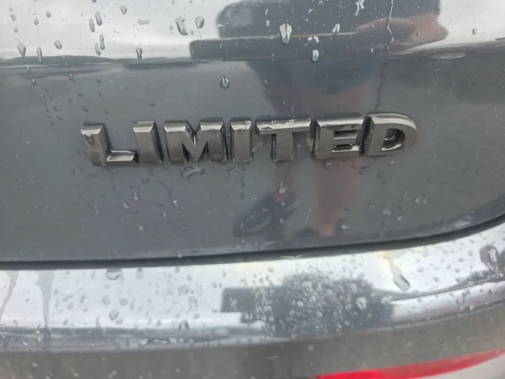 Used 2017 Jeep Compass Limited AWD/4WD image 15