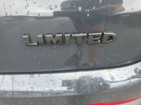 Used 2017 Jeep Compass Limited AWD/4WD image 15