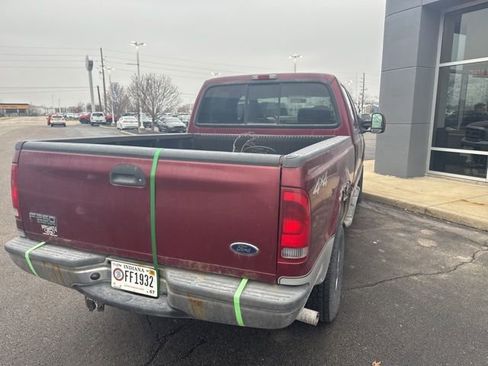 Used 2004 Ford F250 XLT image 29