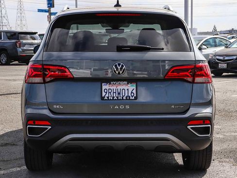 Used 2022 Volkswagen Taos SEL w/ Panoramic Sunroof Package image 7