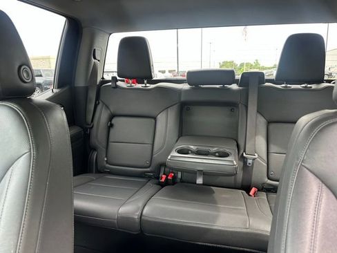 Used 2025 GMC Sierra 1500 SLT AWD/4WD image 12