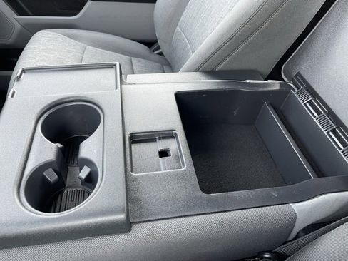 Used 2024 Ford F550 4x4 Regular Cab Super Duty image 19