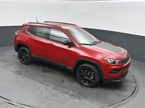 New 2026 Jeep Compass Latitude image 28