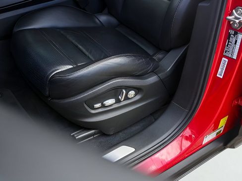 Used 2021 Porsche Cayenne AWD/4WD image 8